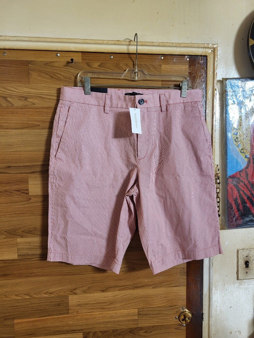 New Banana Republic Men's Pinstripe Emerson 11 Shorts Chili Pepper Size 33